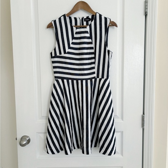 Kate Spade Saturday Fit & Flare Dress 8 Striped Linen Blend White Black - Picture 2 of 8